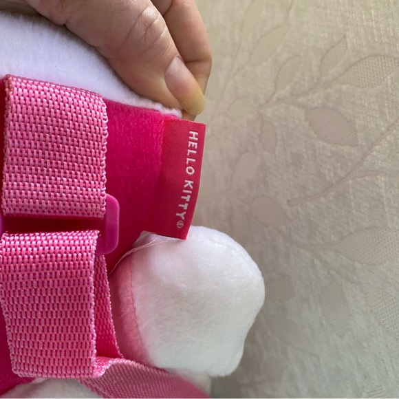 Sanrio Hello Kitty Stuffed Backpack. Adorable! Soft & Cuddly🎀 - Picture 7 of 9